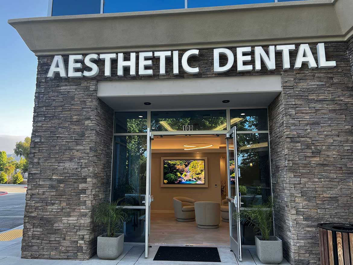 Aesthetic Dental Front Desk - A Cosmetic Dental Office for teeth whitening, veneers, dental implants, smile makeover in Santa Clarita, LA